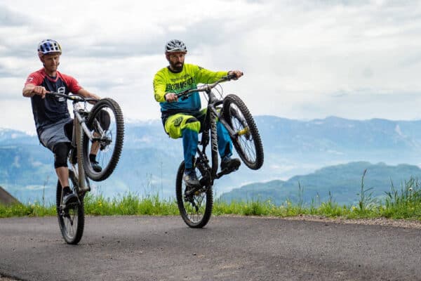 Home - Findingneverlandthemusical 8 best mountain bike for wheelies