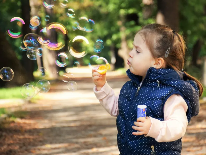 Best Bubble Blowing Pipes: Which One Do You Choose? 2 Best Bubble Blowing Pipes