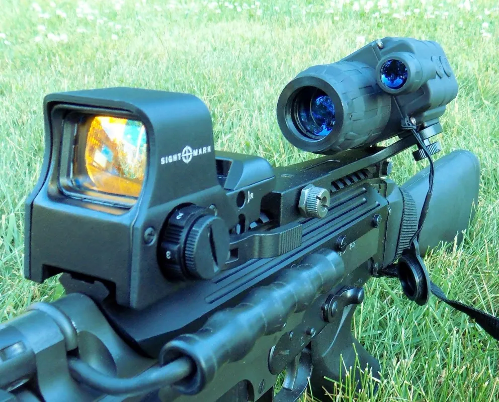 2X Red Dot Sight: Get A Perfect Shot Every Time 2 2X Red Dot Sight