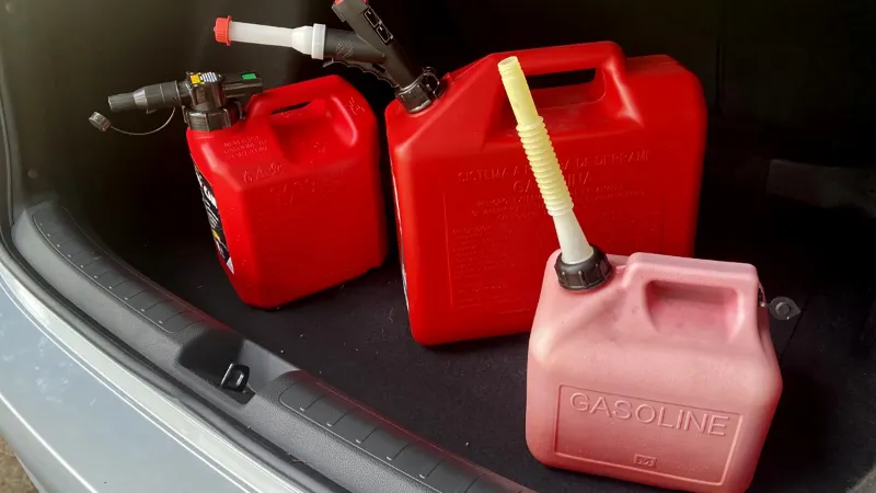 Best Dolmar Gas Can - Which One Suits Your Needs? 4 Best Dolmar Gas Can