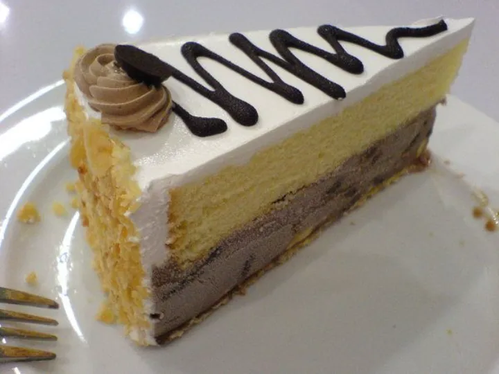 Cool Off With The Sweet Taste of Jamaican Ice Cream Cake 5 Jamaican Ice Cream Cake