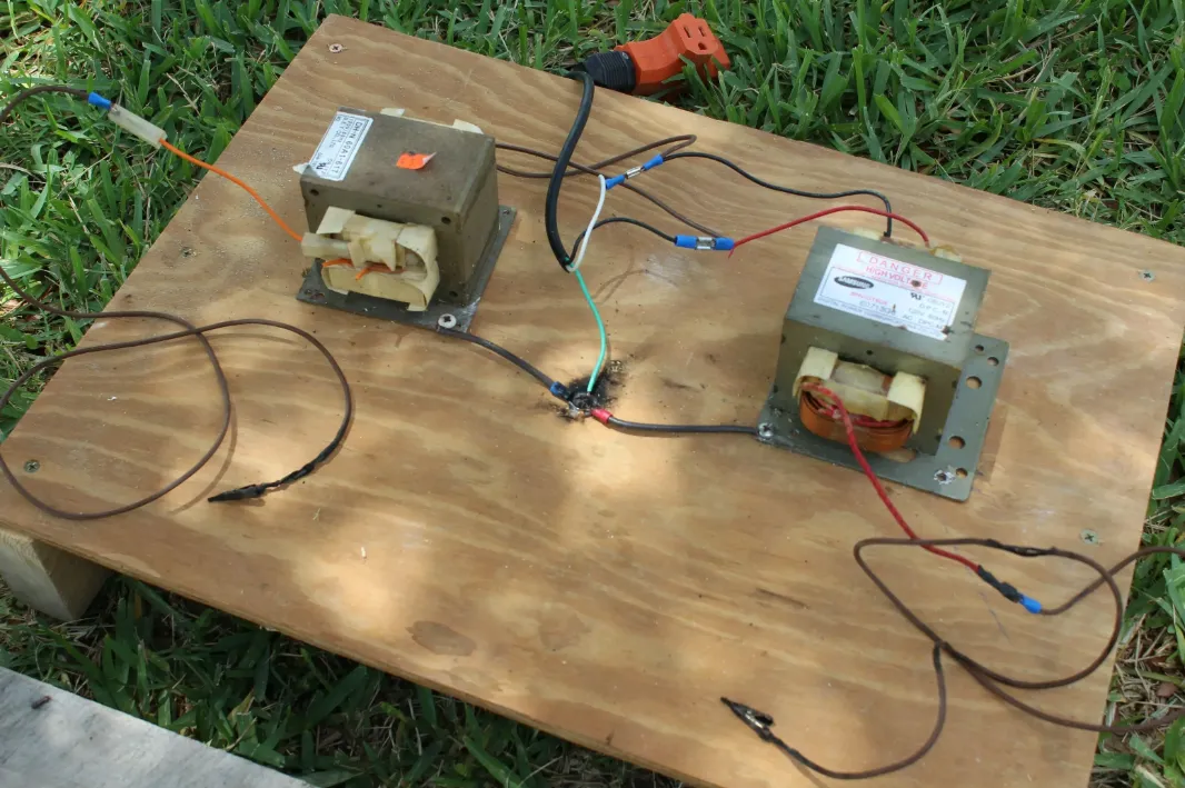 Lichtenberg Wood Burning Machine: Make Your Projects Stand Out 2 Lichtenberg Wood Burning Machine