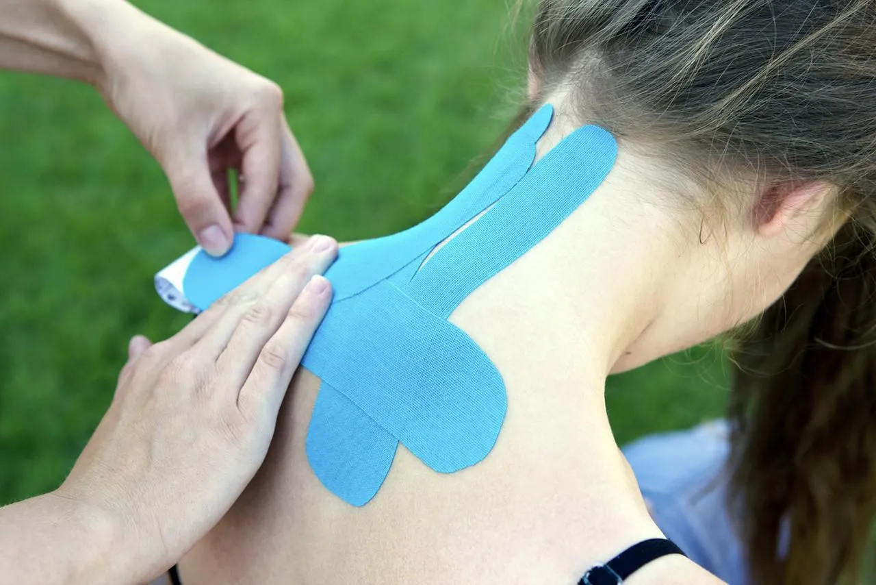 Neck Tape: Tape Your Neck For Improved Performance And Comfort 1 Neck Tape