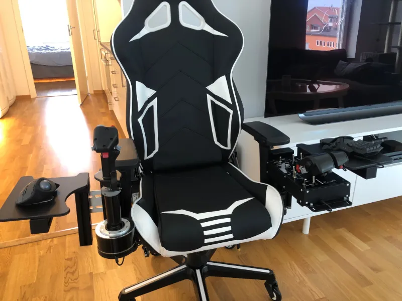 GAMING CHAIR WITH JOYSTICK MOUNT: A MUST-HAVE FOR GAMERS WHO LOVE TO PLAY! 2 gaming chair with joystick mount