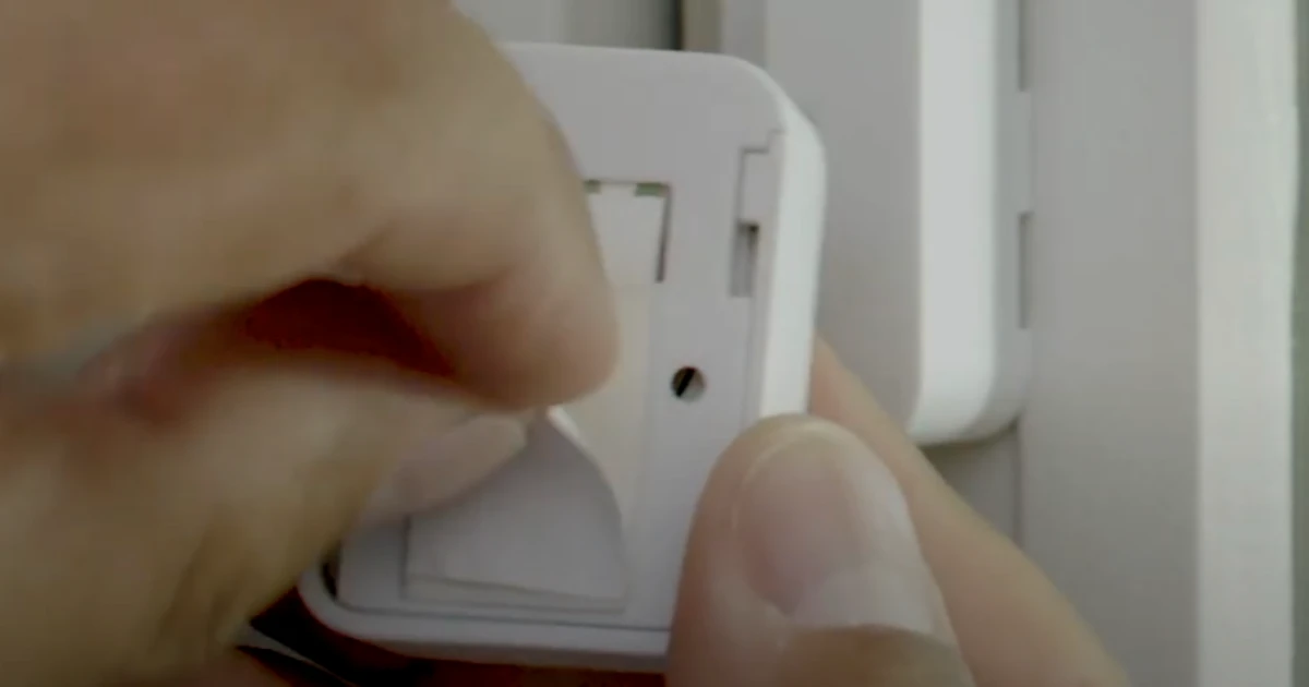 KEEP YOUR ALARMS SENSITIVE WITH ADHESIVE TAPE FOR ALARM SENSORS 1 adhesive tape for alarm sensors