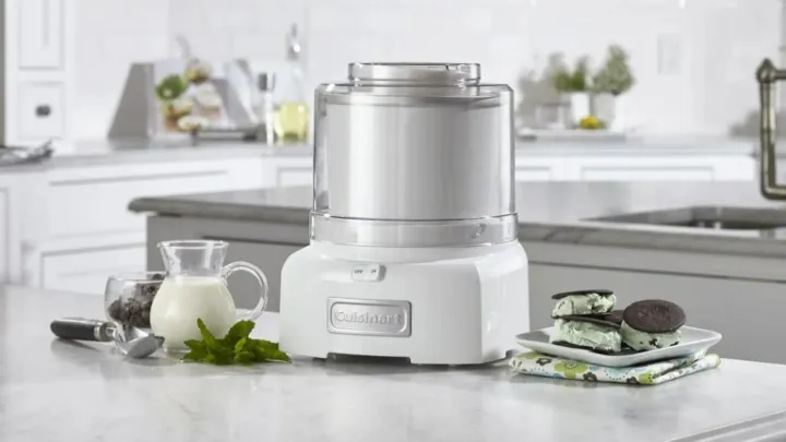 GELATO ICE CREAM MACHINE FOR QUICK SERVED TREAT 3 GELATO ICE CREAM MACHINE