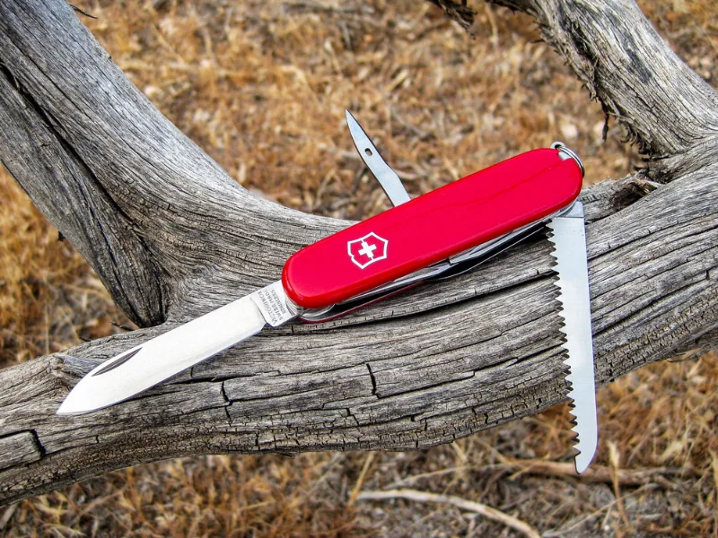 Best Swiss Army Knife: Buyer’s Guide for the Best Swiss Army Knives 2 best swiss army knife