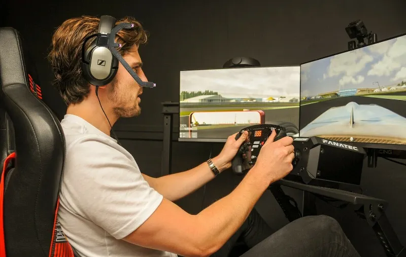 BEST HEAD TRACKING DEVICE OFFERS UNPARALLELED PRECISION 2 head tracking