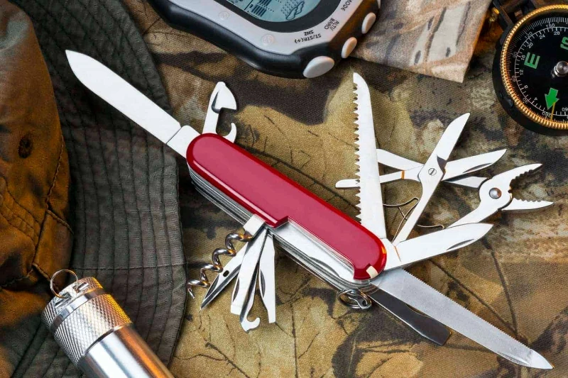 Best Swiss Army Knife: Buyer’s Guide for the Best Swiss Army Knives 3 best swiss army knife