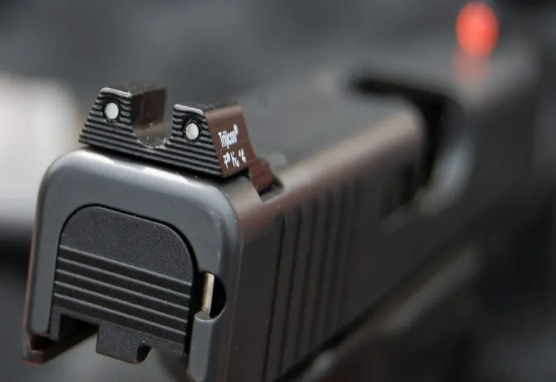 TOP 15 BEST GLOCK 21 NIGHT SIGHTS: DEFINITE UPGRADE FROM FACTORY SIGHTS! 2 glock 21 night sights