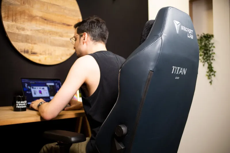 SECRETLAB TITAN EVO 2022 SERIES C9 GAMING CHAIR REVIEW - THE ULTIMATE GAMER'S CHAIR! 7 c9 gaming chair